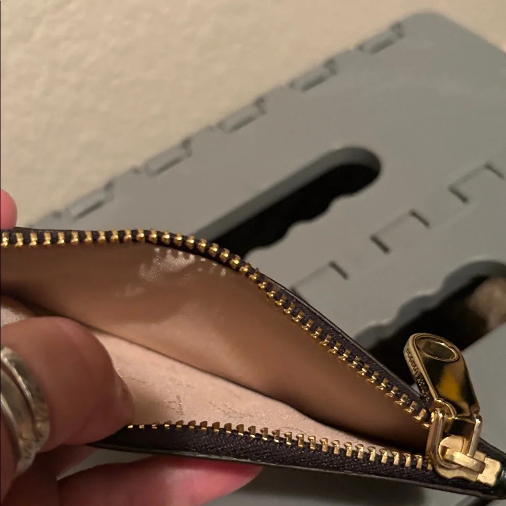 RADLEY LONDON Black Card Holder with Dog Motif - Picture 3 of 3